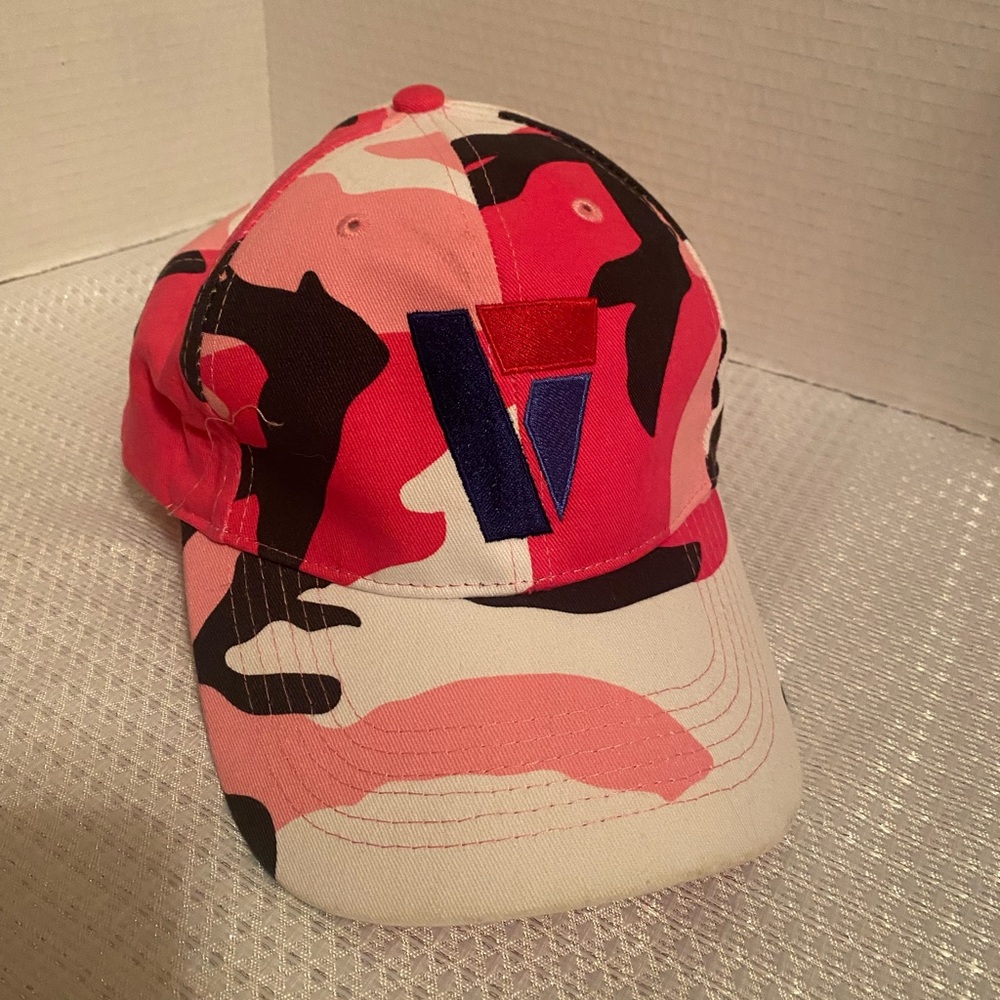 Pink Camouflage adult Cap
